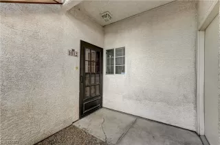 Photo #4: 2475678 Listing