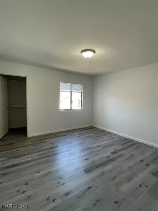 Photo #5: 2475682 Listing 