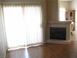 Photo #3: 2475693 Listing 