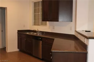 Photo #3: 2475740 Listing 