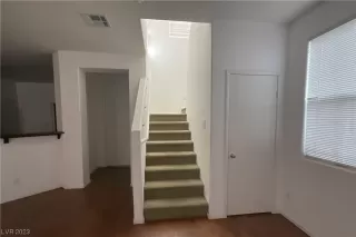 Photo #6: 2475740 Listing 