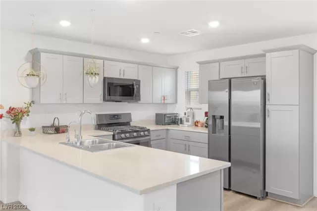 MLS: 2475741 Condo For Sale