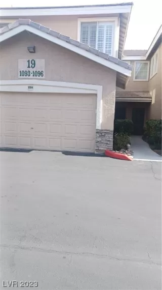 Photo #2: 2475778 Listing