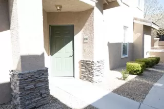 Photo #4: 2475778 Listing