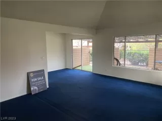 Photo #3: 2475795 Listing