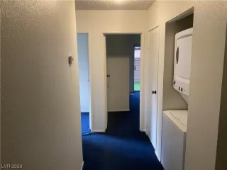 Photo #4: 2475795 Listing