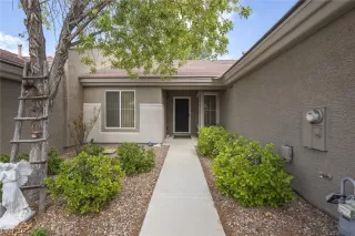 Photo #2: 2475813 Listing