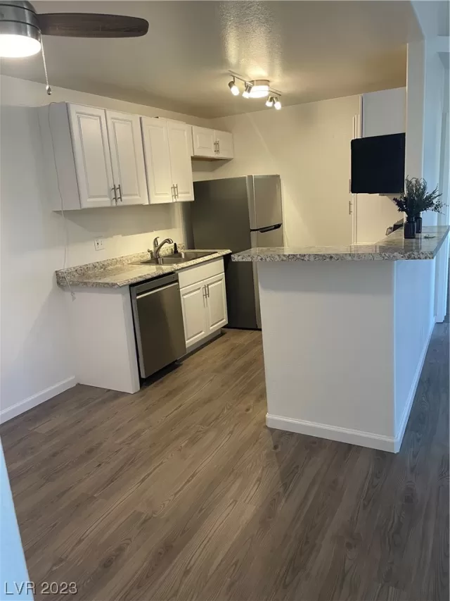 MLS: 2475819 Condo For Sale