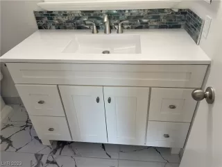 Photo #4: 2475819 Listing 