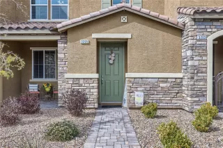 Photo #2: 2475834 Listing