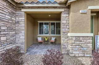 Photo #3: 2475834 Listing