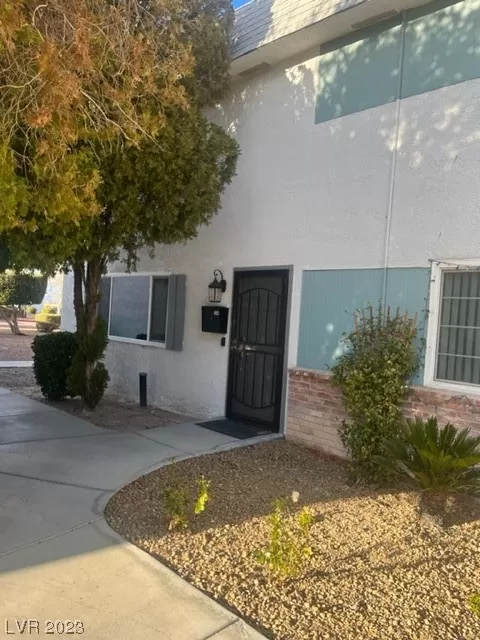 MLS: 2475840 Condo For Sale