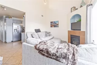 Photo #2: 2475846 Listing