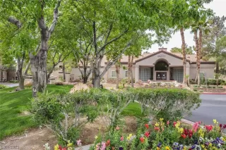 Photo #1: 2475855 Listing 