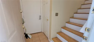 Photo #4: 2475873 Listing