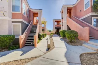 Photo #3: 2475892 Listing 