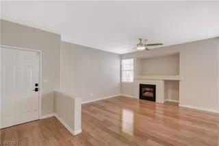 Photo #6: 2475892 Listing 