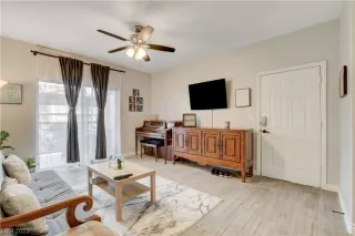 Photo #1: 2475901 Listing