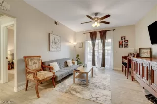 Photo #3: 2475901 Listing