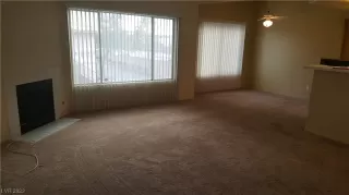 Photo #4: 2475908 Listing