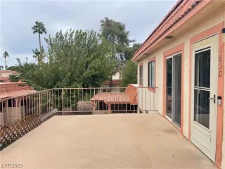 Photo #1: 2475910 Listing 