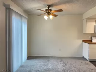 Photo #2: 2475910 Listing 