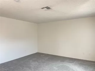 Photo #4: 2475910 Listing 