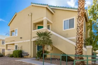 Photo #2: 2475946 Listing