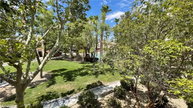 MLS: 2475972 Condo For Sale