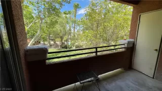 Photo #2: 2475972 Listing 