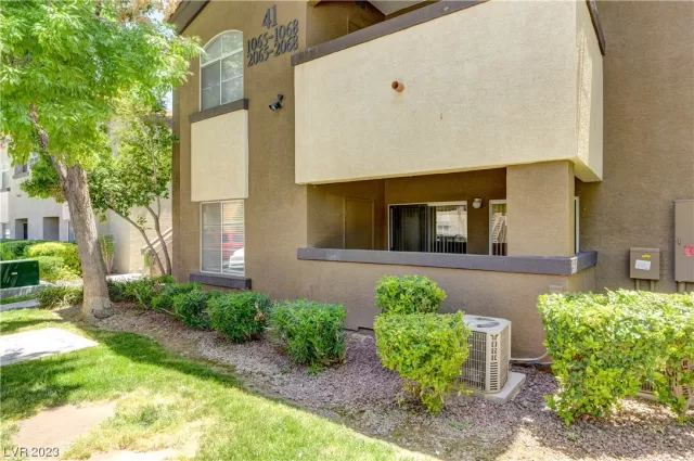 MLS: 2475980 Condo For Sale