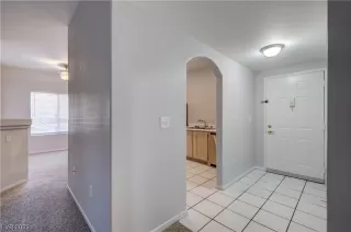 Photo #2: 2475980 Listing