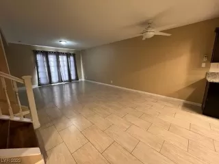 Photo #4: 2475991 Listing 