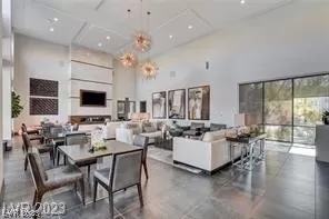 Photo #5: 2476110 Listing