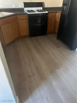 Photo #3: 2476125 Listing 