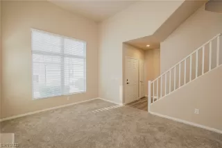 Photo #2: 2476152 Listing 