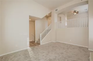 Photo #3: 2476152 Listing 