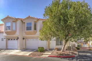 Photo #1: 2476159 Listing 