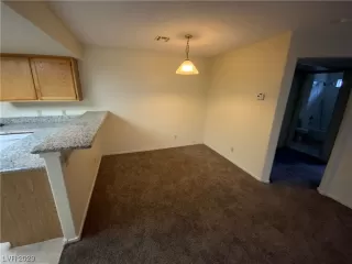 Photo #3: 2476167 Listing 