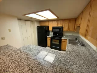 Photo #6: 2476167 Listing 