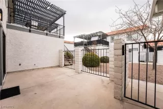 Photo #5: 2476206 Listing 