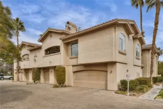 Photo #2: 2476220 Listing