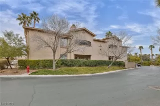 Photo #4: 2476220 Listing