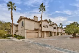 Photo #5: 2476220 Listing