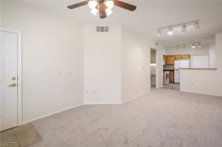 Photo #2: 2476226 Listing