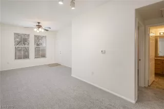 Photo #4: 2476226 Listing