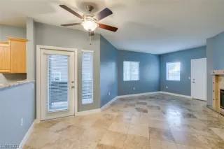 Photo #6: 2476227 Listing