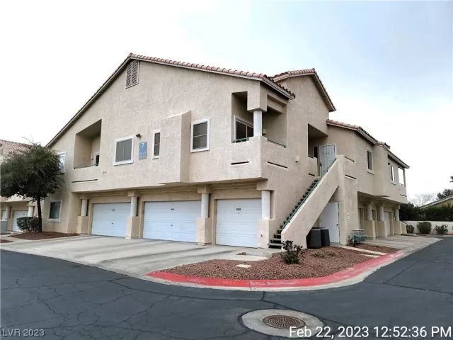 MLS: 2476238 Condo For Sale