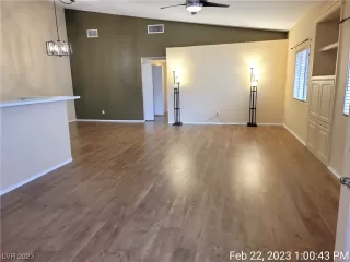 Photo #1: 2476238 Listing 