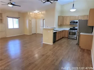 Photo #6: 2476238 Listing 